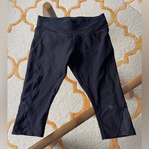 MPG Black Activewear Knee Length Leggings